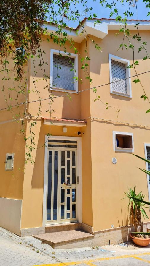 Casa Vacanze La Melagrana Модика Екстериор снимка