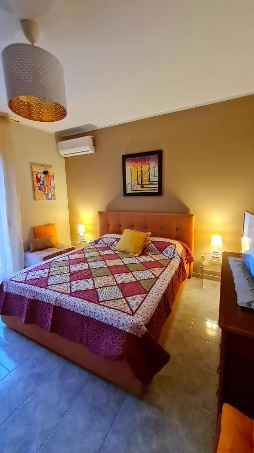 Casa Vacanze La Melagrana Модика Екстериор снимка
